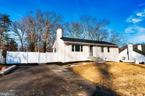 7605 Lauralin Pl, Springfield, VA 22150-4121