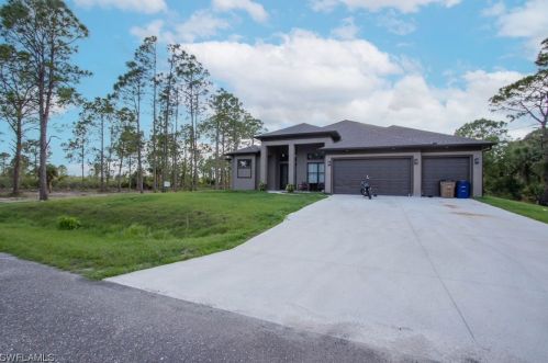 1109 Rush Ave, Lehigh Acres, FL 33972-8618