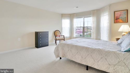 315 Lewis Washington Dr, Charles Town WV  25414-5666 exterior