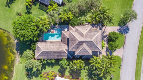 6520 Martinique Way, Vero Beach FL  32967-7575 exterior