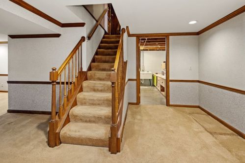 2387 Fairhill Rd, Sewickley PA  15143-9004 exterior