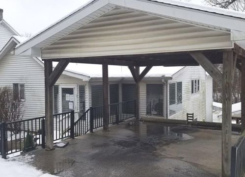801 Broadford Rd, South Connellsville, PA 15425-6600