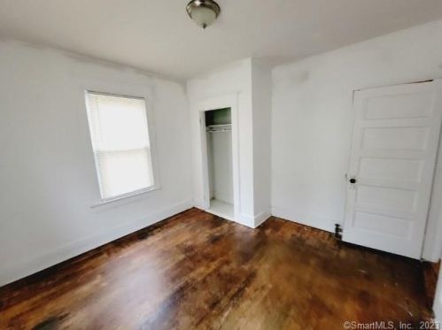 249 Vauxhall St, United States Coast Guard Ac CT  06320-3840 exterior