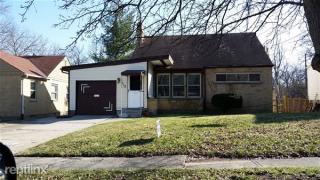 1112 Madeleine Cir, Cincinnati OH  45231-4606 exterior