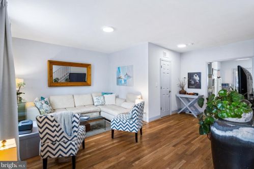 1243 Carrollsburg Pl, Washington, DC 20024-4107