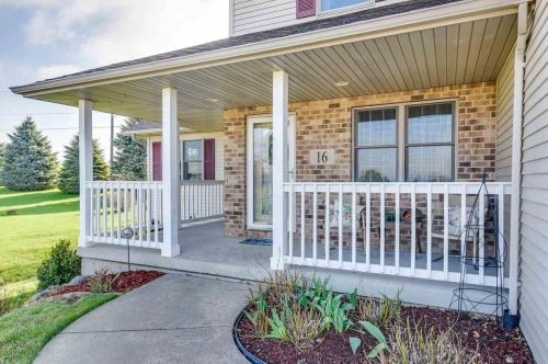 16 Pheasant Pointe, Dodgeville, WI 53533-1676