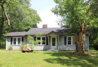 1067 Mitchell Ave, Cookeville, TN 38501-1851