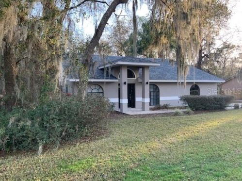 6382 Forestwood Dr, Lakeland, FL 33811-2403
