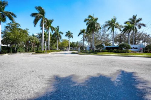 16166 Ravina Way, Naples FL  34110-3234 exterior