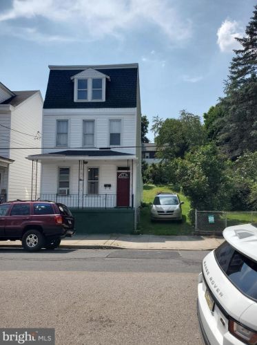 751 Water St, Primrose, PA 17901-1140