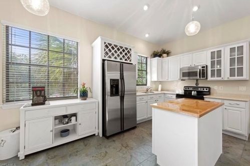 3295 12th Ave, Naples FL  34120-3592 exterior