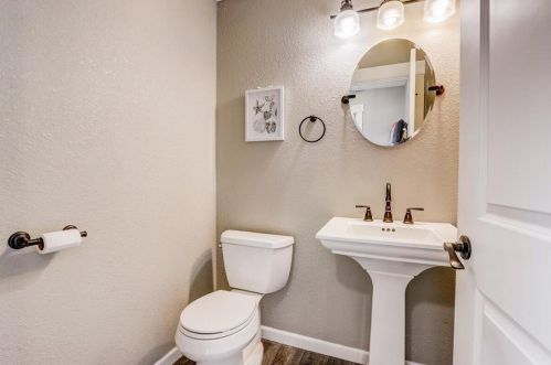 2953 95th St, Milwaukee WI  53227-3613 exterior