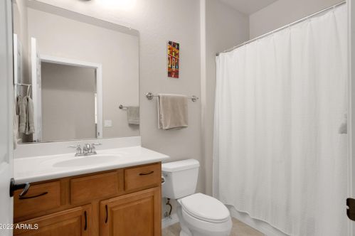 584 Twin Peaks Pkwy, San Tan Valley AZ  85143-5828 exterior