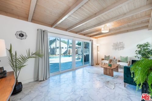 4866 Haskell Ave, Van Nuys CA  91436-1627 exterior