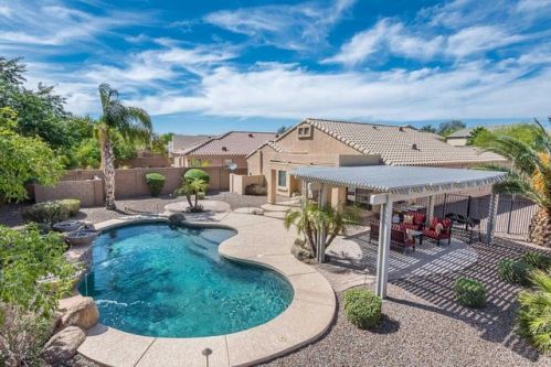 17527 Georgia Dr, Sun City, AZ 85388-5066