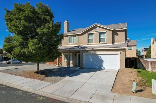 13926 Estate Way, Victorville, CA 92394-7492