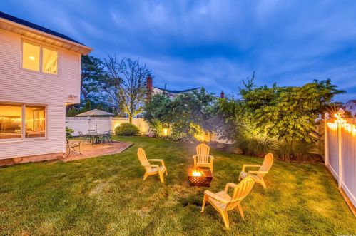 2534 Malibu Rd, North Bellmore NY  11710-5122 exterior