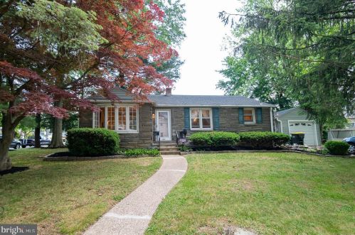 200 Inman Ter, Willow Grove, PA 19090-3514