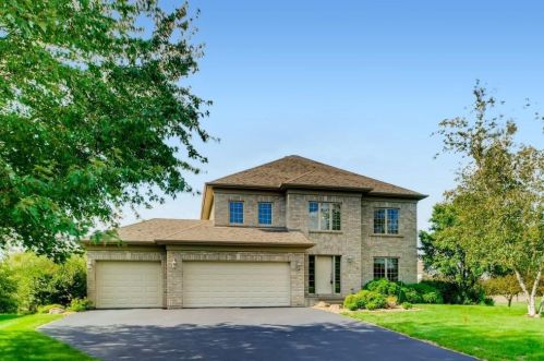 110 Dunberry Pass, Hudson, WI 54016-7744