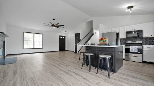 362 Green Apple Pl, Pataskala OH  43062-7457 exterior