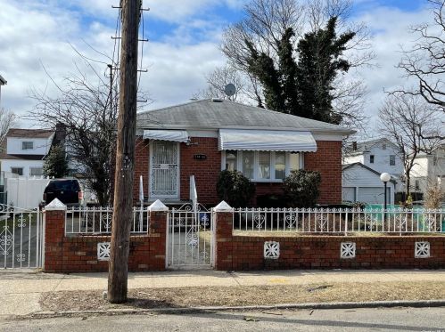 114-46 158th St, Jamaica, NY 11434-1017