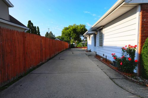 3682 Ramsey Ave, Cudahy WI 53110-3000 exterior