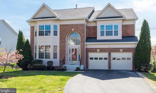3508 Chambray Way, Falls Church VA  22042-3549 exterior