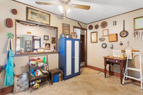 454 Chestnut St, Nelsonville OH  45764-1427 exterior