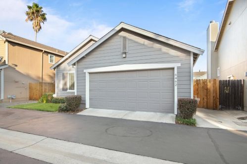 6462 Laguna Mirage Ln, Elk Grove, CA 95758-5463