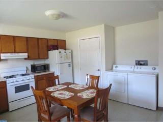 54 Patrick Henry Ln, Slaughter Beach DE  19963-4004 exterior