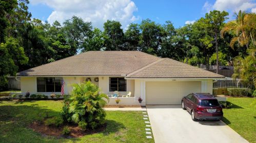 13580 Ishnala Ct, West Palm Beach, FL 33414-7801