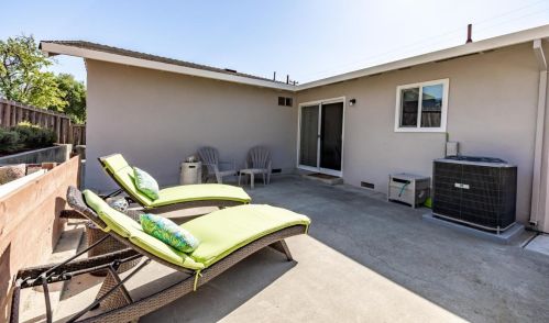 941 Suiter St, Hollister CA  95023-4631 exterior