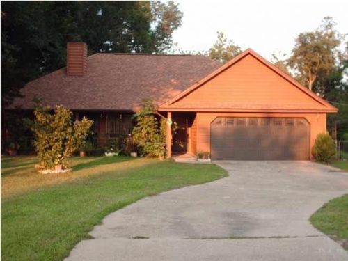 5678 Windsong Dr, Milton, FL 32570-8303