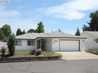 2764 Hollyhock Ct, Beaverton, OR 97123-5205