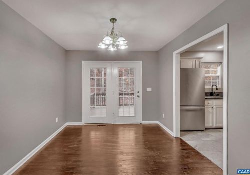 27 Bearwood Dr, Bybee VA  22963-2843 exterior