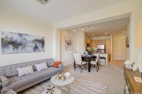 2403 Watermarke Pl, Irvine CA  92612-7690 exterior