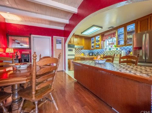 9521 Barkerville Ave, Whittier CA  90605-2915 exterior