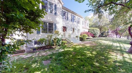 237 Long Ridge Rd, Stamford, CT 06902-1802
