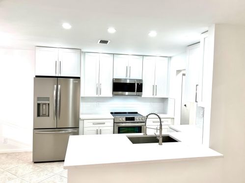 227 3rd Ave, Boca Raton, FL 33432-4013