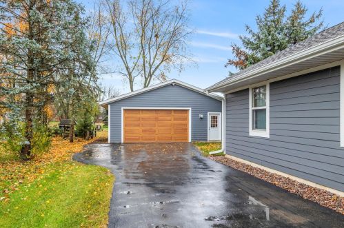 26423 Wind Lake Rd, Waterford, WI 53185-2135