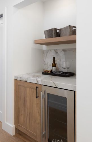 1945 Santiago Dr, Newport Beach CA  92660-3834 exterior