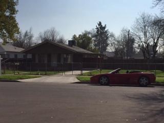 1224 Fountain Way, Fresno, CA 93705-3435