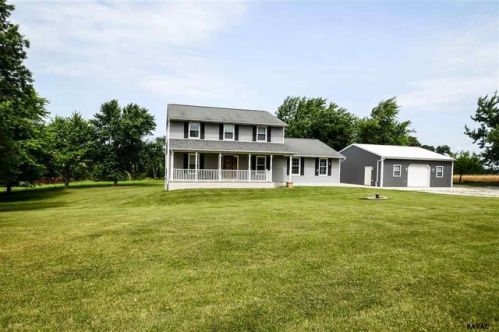 8471 Hickory Rd, Cross Roads, PA 17322-8106