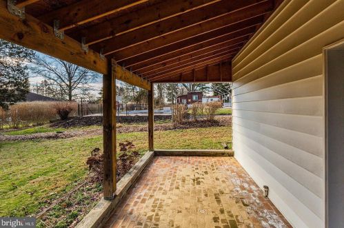 130 Delp Rd, Lancaster PA  17601-3906 exterior