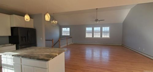 8 Mt Hope Rd, Middletown NY  10940-7128 exterior