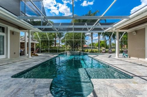 18604 Avenue Monaco, Lutz FL  33558-5316 exterior