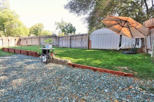 6990 Brayton Ave, Citrus Heights CA  95621-6409 exterior