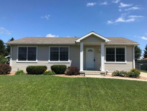 5305 Kansas Dr, Ames, IA 50014-3101
