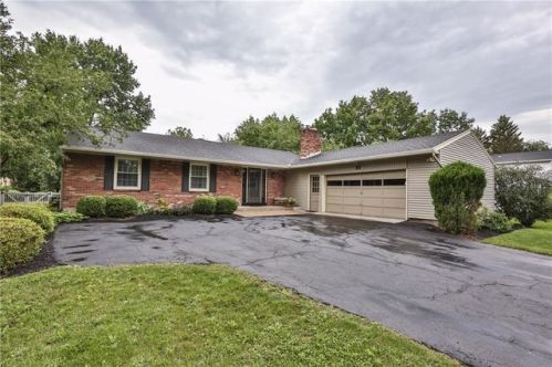 81 Deerfield Dr, Canandaigua NY  14425-1142 exterior