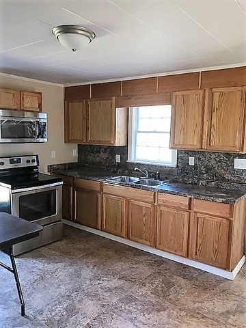 123 Valley St, Kimesville, NC 27298-8298
